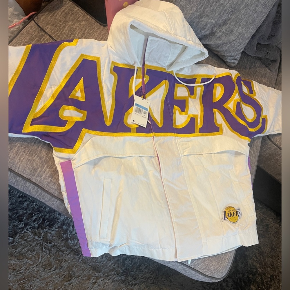 Women’s Nike X Ambush LAKERS NBA Collection jacket size medium. New with tags